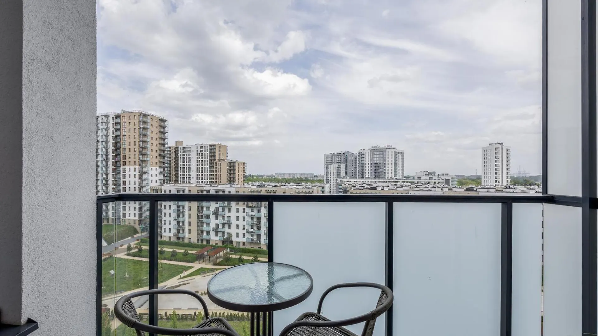 Lily Apart - Amber Expo And Stadium Apartment & Parking Gdansk