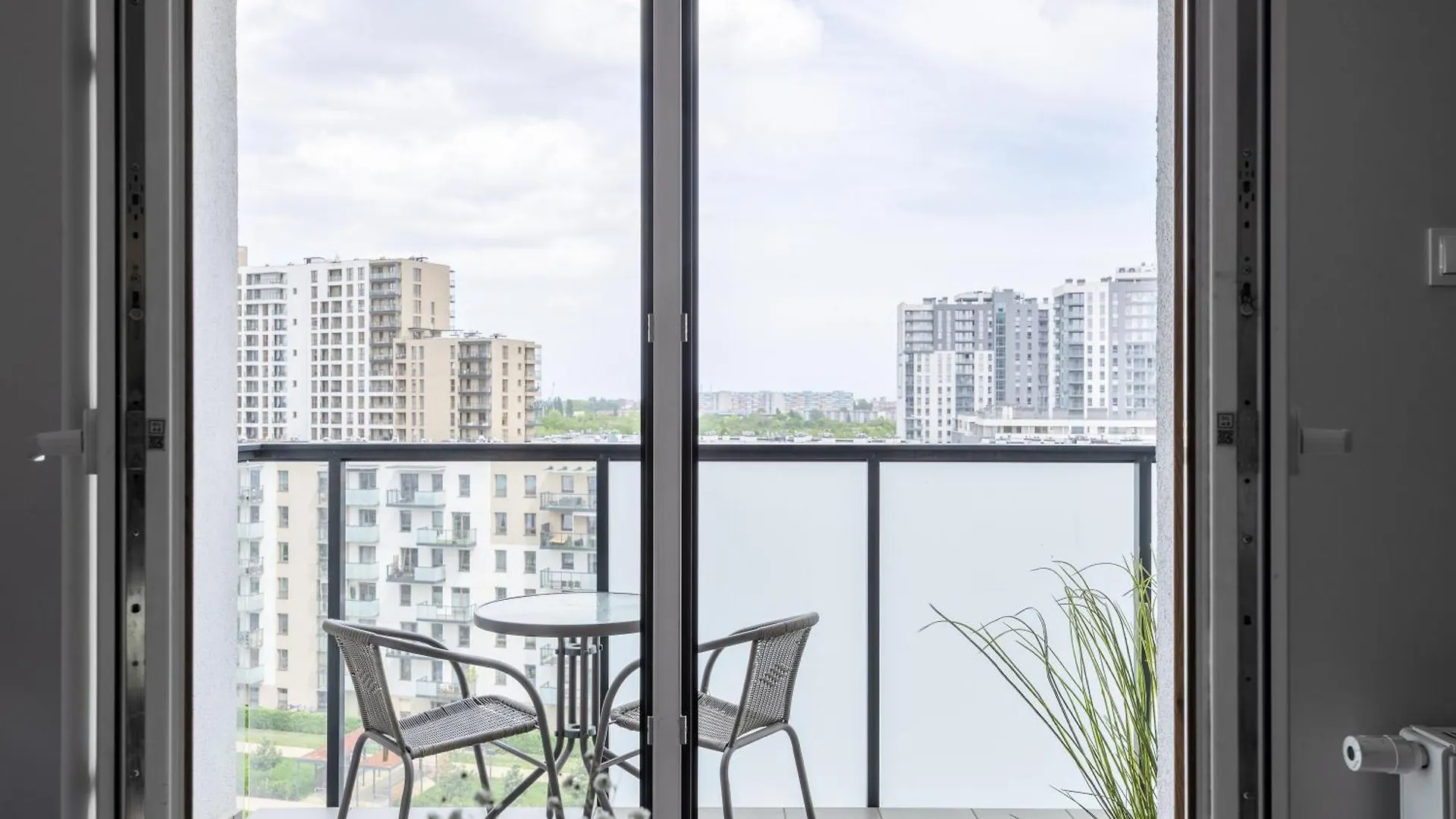 Lily Apart - Amber Expo And Stadium Apartment & Parking Gdansk